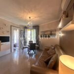 One bedroom apartment in excellent condition with nice terrace, in a building with caretaker, sole agency – Featured