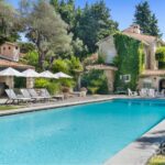 Characterful country house in a green setting – Gallery 1