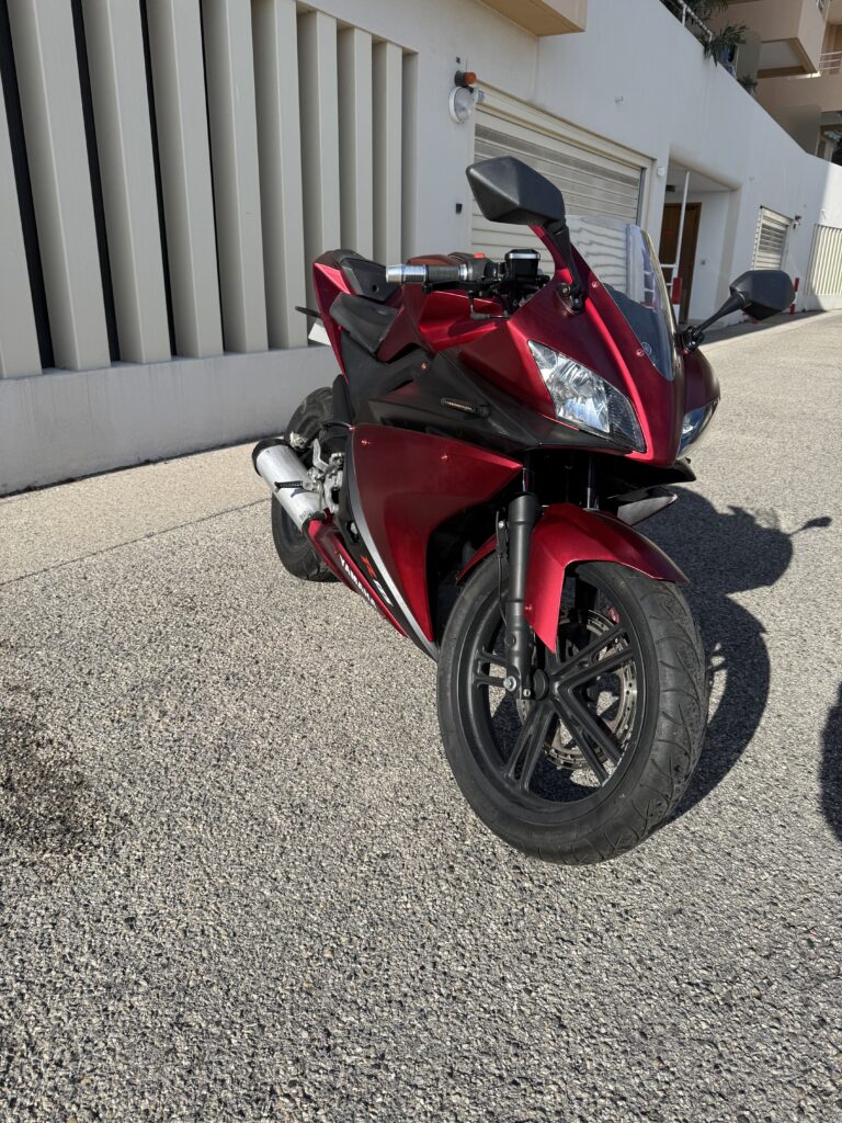 *FOR SALE* 

2009 Yamaha YZF R-125 with 20.260km o..