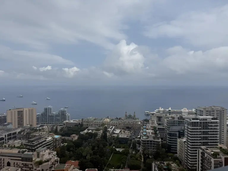 FOR SALE – MONTE-CARLO – MILLEFIORI – 2-BEDROOM AP..