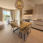 Two bedroom apartment on the top floor, completely refurbished with beautiful open view up to the sea – Gallery 2