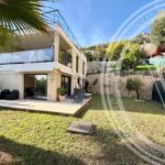 Modern 2-Bedroom Apartment with Pool, Garden & Terrace – Gallery 9