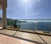 Studio with large terrace, magnificent panoramic sea view and parking space. Sole agency