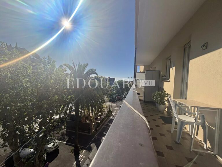 For sale large studio with sleeping corner, spacious balcony and cellar, sole agency