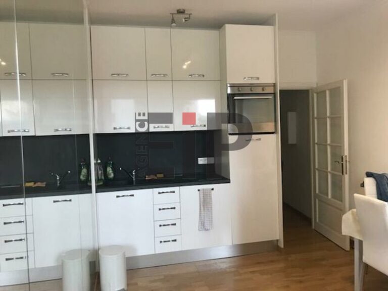 FOR SALE – PORT HERCULE – STUDIO IN LE PANORAMA
Pr..