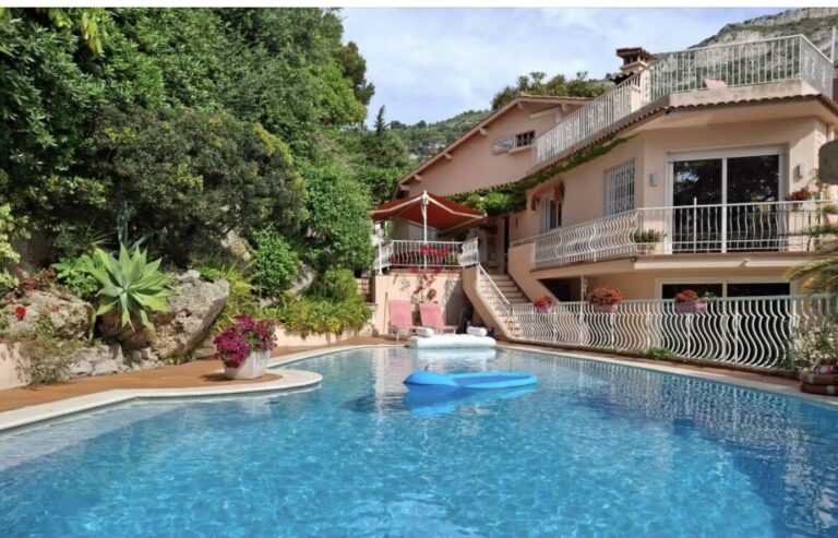 FOR RENT – CAP D’AIL – VILLA SILHOUETTE WITH GARDE..