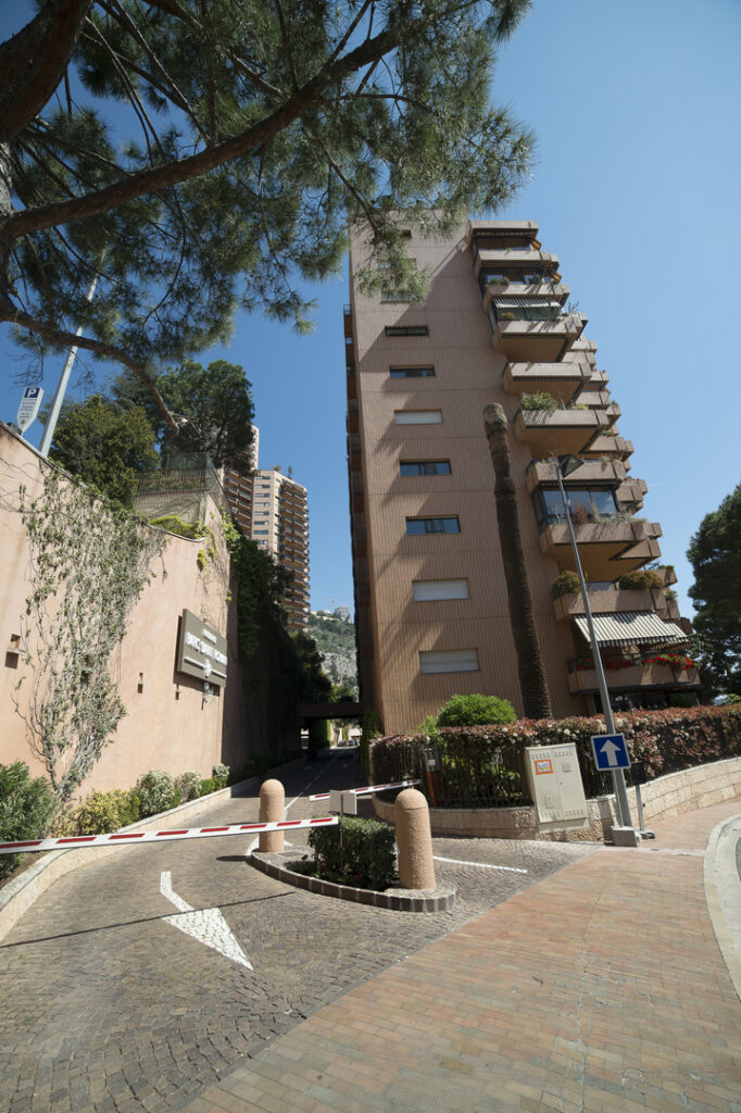 FOR SALE – LA ROUSSE – LARGE CLOSED PARKING SPACE ..