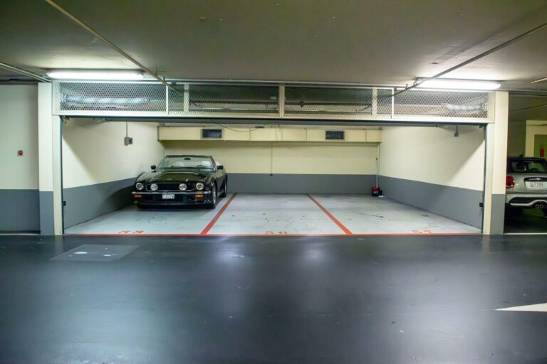FOR SALE – CARRÉ D’OR – TRIPLE PARKING BOX IN LE M..