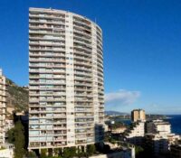 FOR RENT – LA ROUSSE – SAINT ROMAN – CELLAR IN CHÂ..