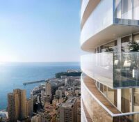 FOR RENT – TOUR ODÉON – HIGH FLOOR 4-BEDROOM APART..