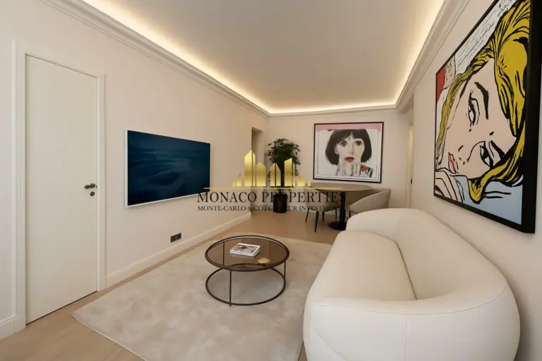 FOR SALE – MONTE-CARLO – ELEGANT RENOVATED 2-BEDRO..