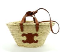 CÉLINE PANIER TEEN – BEIGE RAFFIA

Price: €550
Ava..