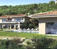 Sale 6 bedroom villa with sea view in a private estate in Grimaud