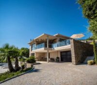 New villa for sale in a private estate with sea view in Grimaud
