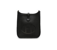 HERMÈS MINI EVELYNE – TOGO BLACK
Price: €3,450
Ref..