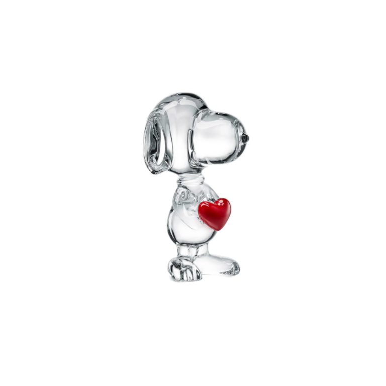 SNOOPY HEART FIGURINEA charming crystal creation..