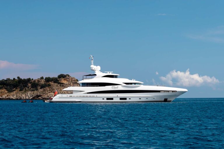 Yacht Charter – M/Y PEARL