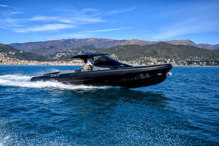 Yacht Charter – M/Y SACS STRIDER 15
