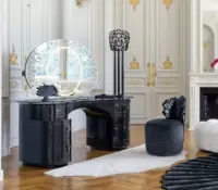 LA VIE EN ROSSY – FAN RUG

Price: €1,290
Design..