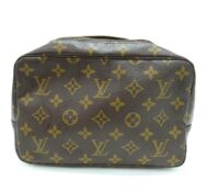 FOR SALE – LOUIS VUITTON TOILETRY POUCH