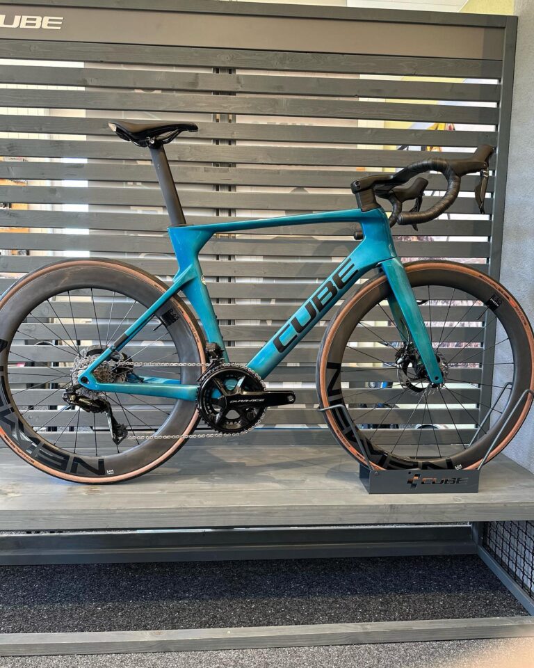 2023 CUBE LITENING AERO C-68X SLT





Weigh..