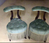 Paire de fauteuils crapeau ou à des