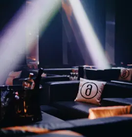 AMBER LOUNGE