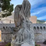 Hommage_des_colonies_étrangères_au_Prince_Albert_1er_à_l’occasion_de_ses_25_années_de_règne_(statue)