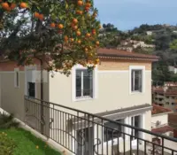 SUPERB MODERN VILLA WITH POOL AND SEA VIEW IN MENTON
