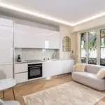 1 BEDROOM NEAR CARRÉ D’OR – Featured