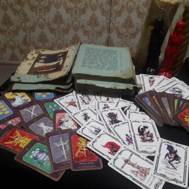 Magic Divination Witchcraft гадание Профисиональный талог расклад на картах таро узнае..