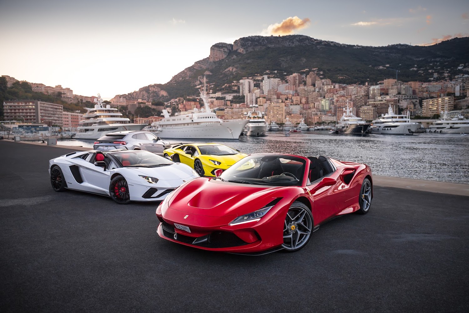 MONTECARLO SPORTS CAR – Luxury Car Hire